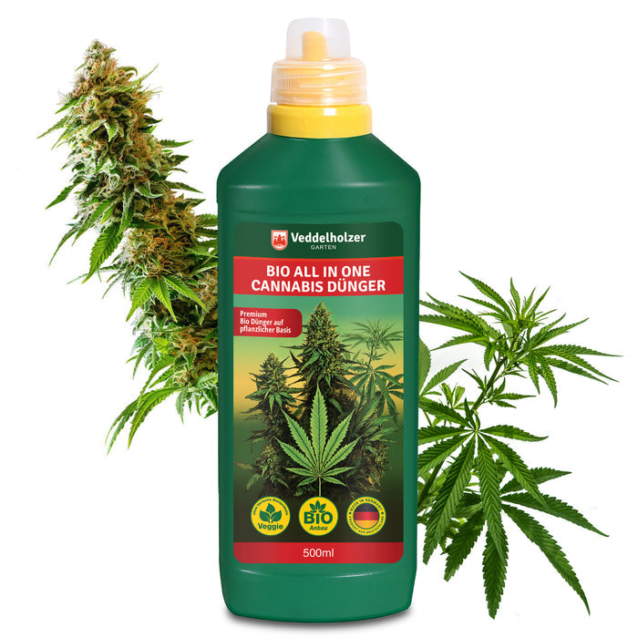 Dunkelgrüne 500-ml-Flasche mit gelber Dosierkappe neben einer Cannabisblüte und grünen Blättern
