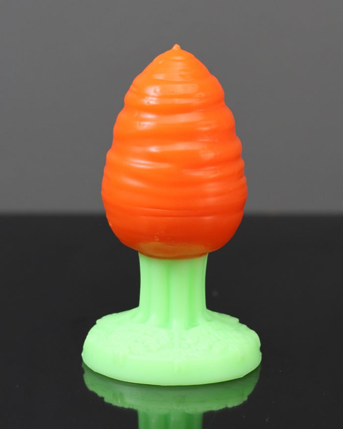 Carrot Plug - XL, Medium
