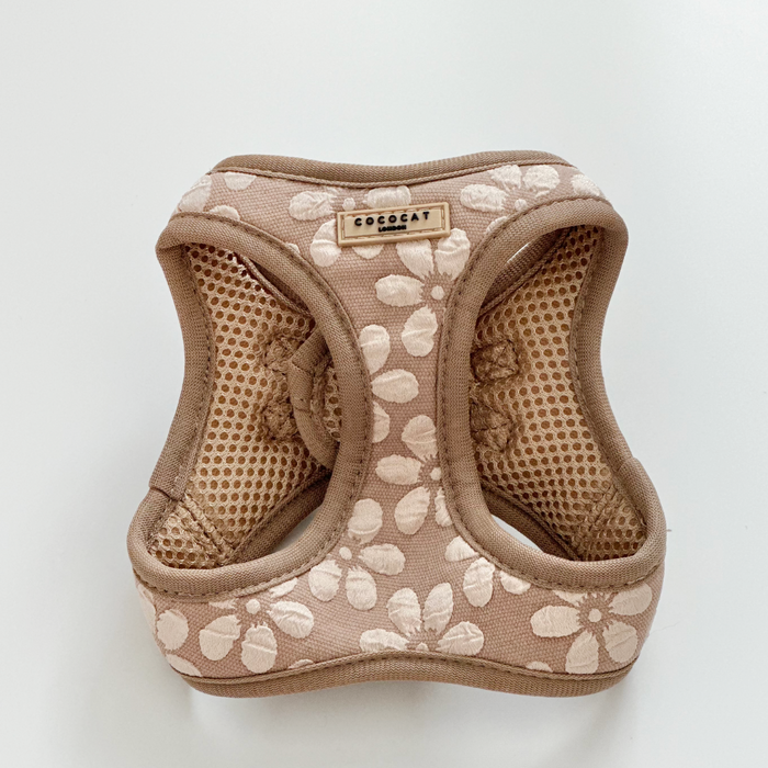 Beige and white floral mesh cat harness, lead, and collar set from Cocopup London.