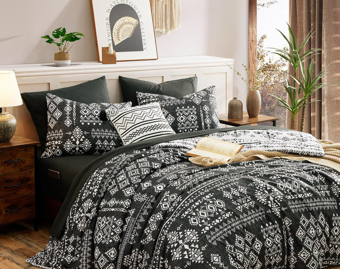 Catami Boho 7-Piece Bed in a Bag Comforter Set with Sheets