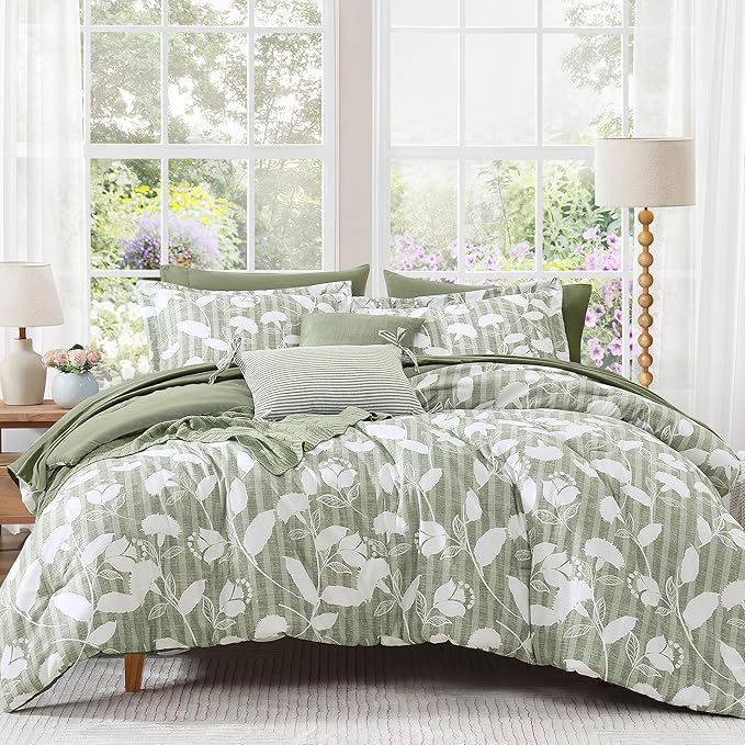 Catami Botanical Flowers Comforter Set