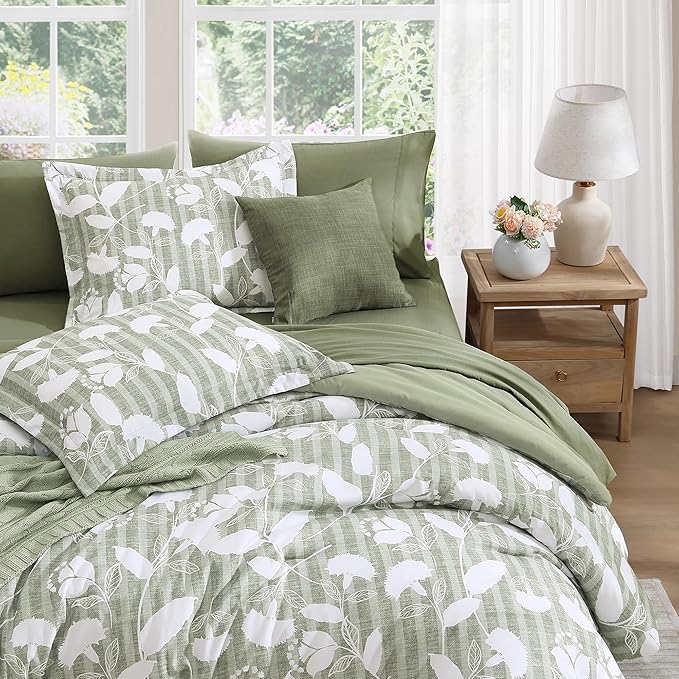 Catami Botanical Flowers Comforter Set