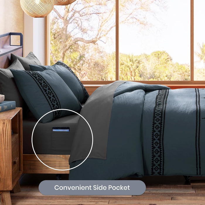 Catami Embroidery Comforter Set