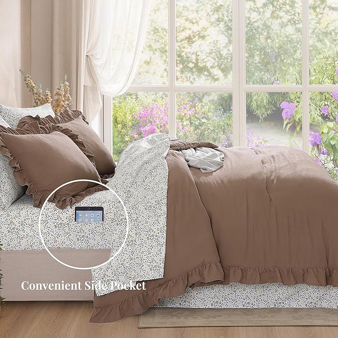 Catami Ruffle Comforter Set