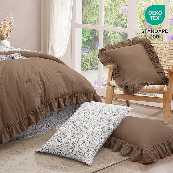 Catami Ruffle Comforter Set