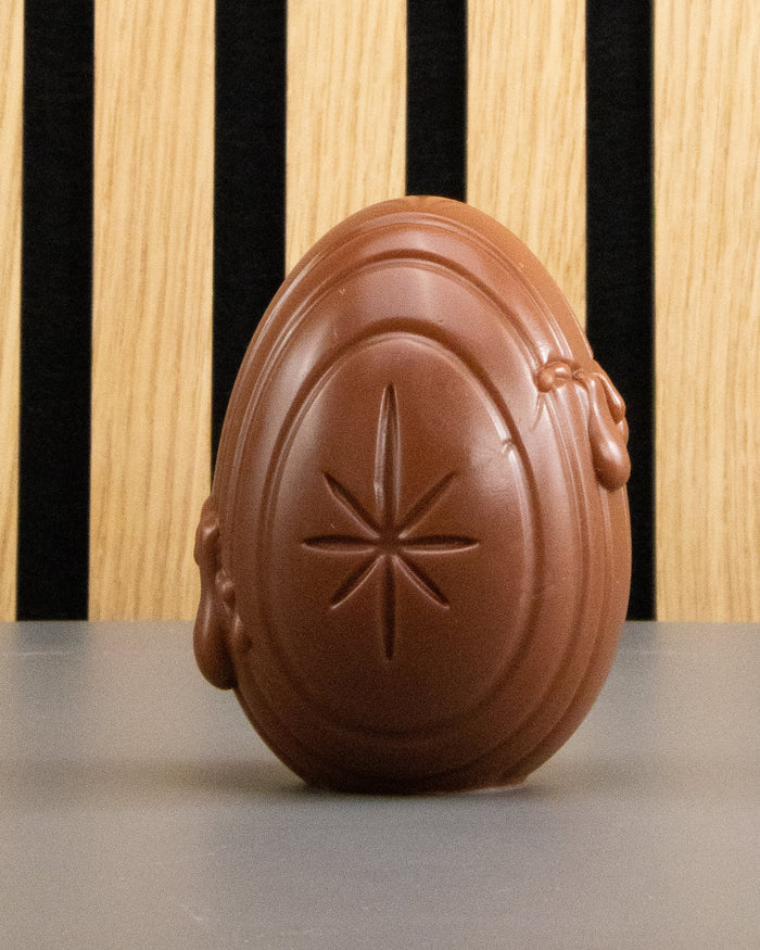 P.C Manufacturing Ltd -  Cream Egg - Medium, Medium -