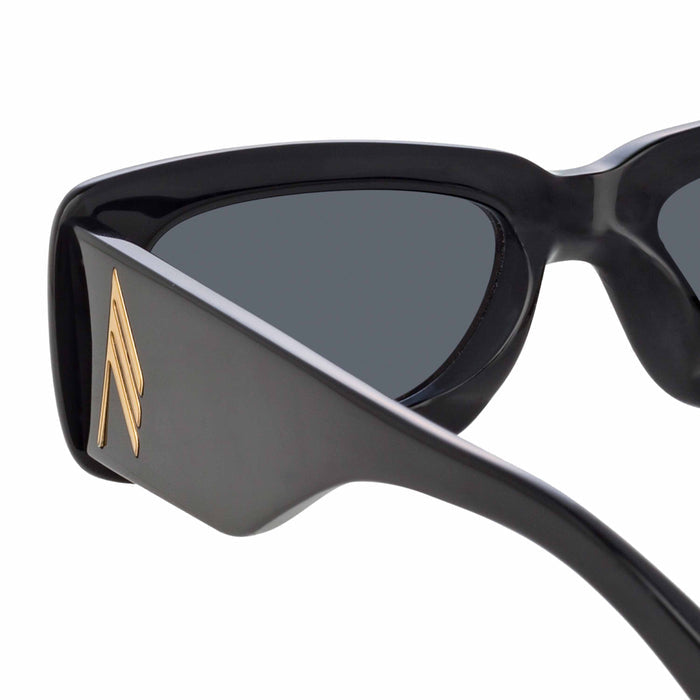 #colour_black-yellow-gold-grey