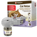 Verpackung mit schlafender rot-weißer Katze, davor der weiße Steckdosen-Verdampfer mit aufgeschraubtem 48-ml-Flakon