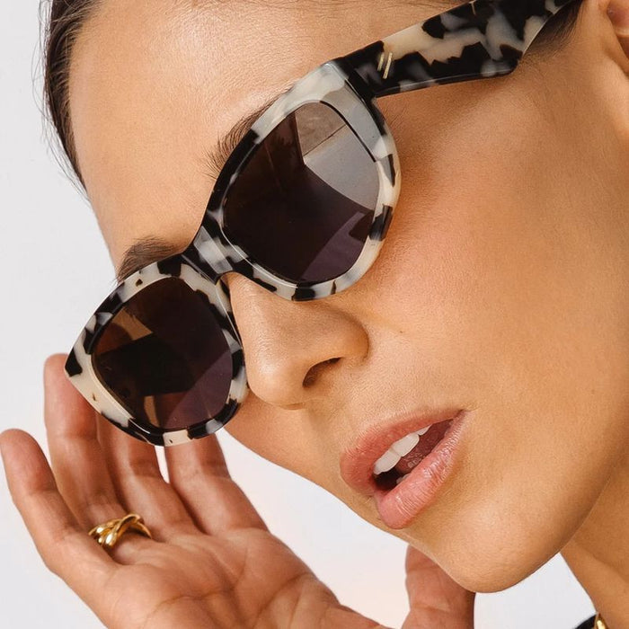Poet, Beige Tort/Brown Polarised Lenses