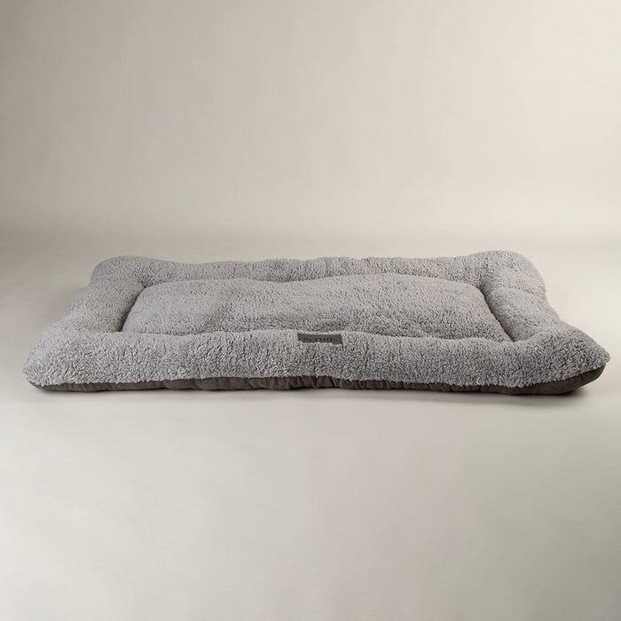 Scruffs Cosy Crate Mat in grey on a white background