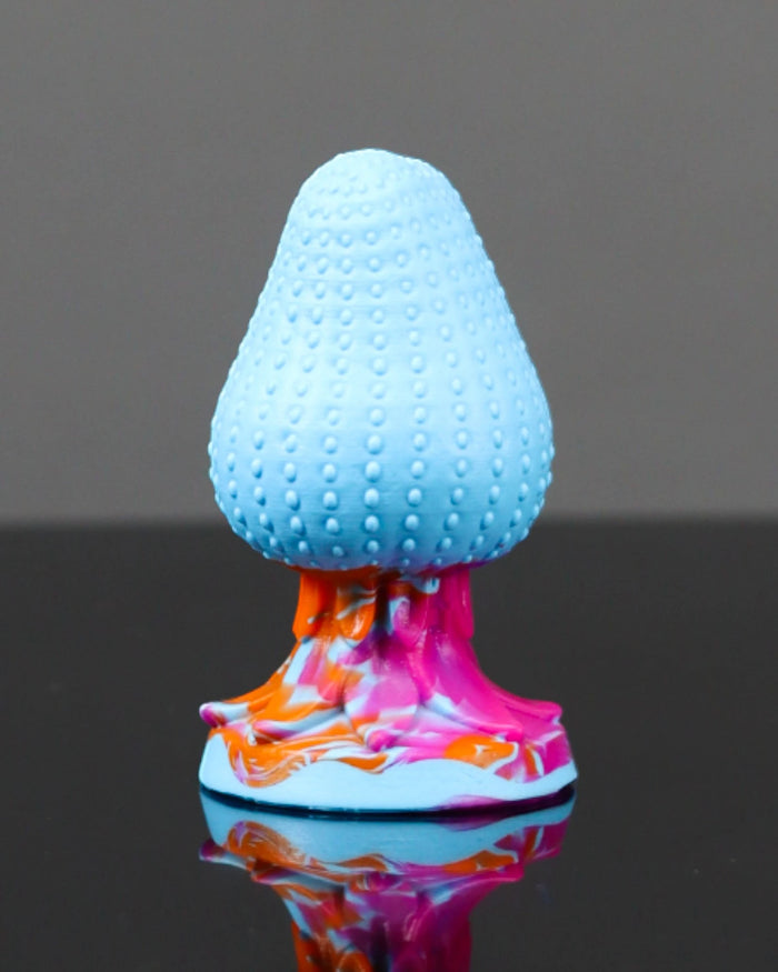 Strawberry Plug - Small, Soft Shaft/Medium Base