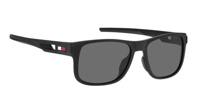 Tommy Hilfiger TH1913/S Matte Black/Polarised Grey #colour_matte-black-polarised-grey