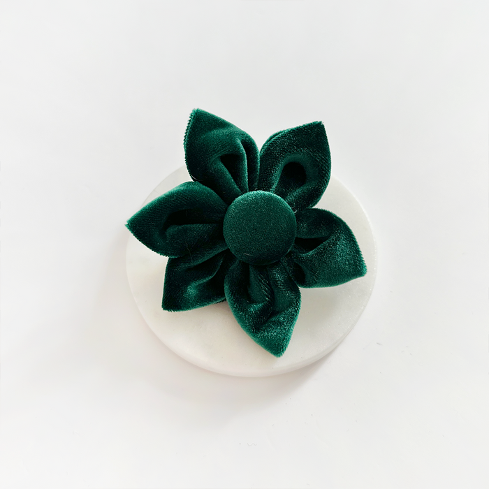 Forest green velvet collar flower with five petals and a round white center, Cocopup London LUXE.